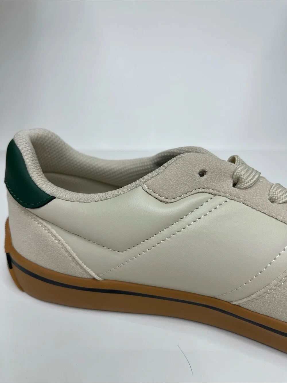 NEW Tommy Hilfiger Renchal Off White Green Classic Sneakers 7.5M